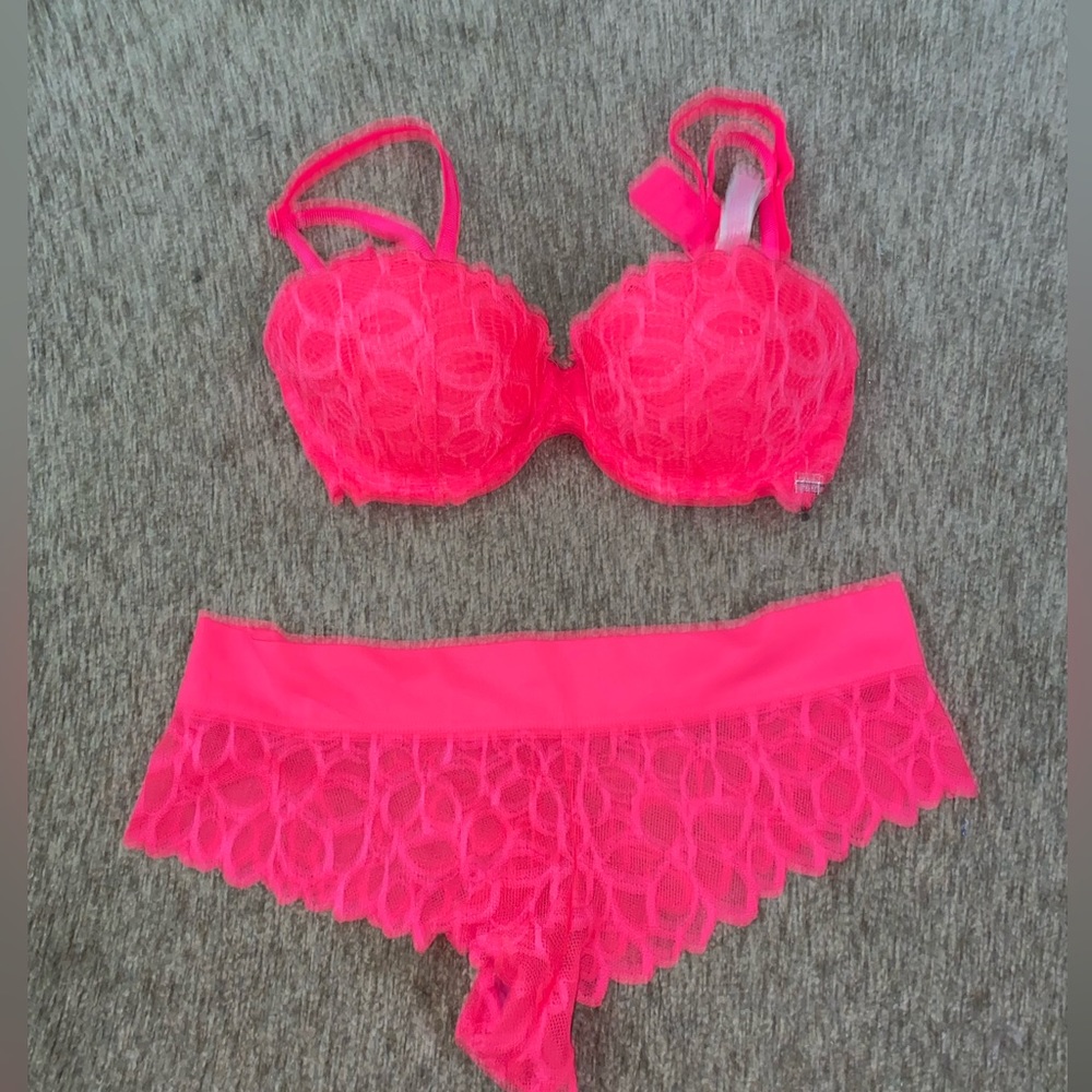 Victoria’s Secret PINK bra & panty set in Hot Pink.
